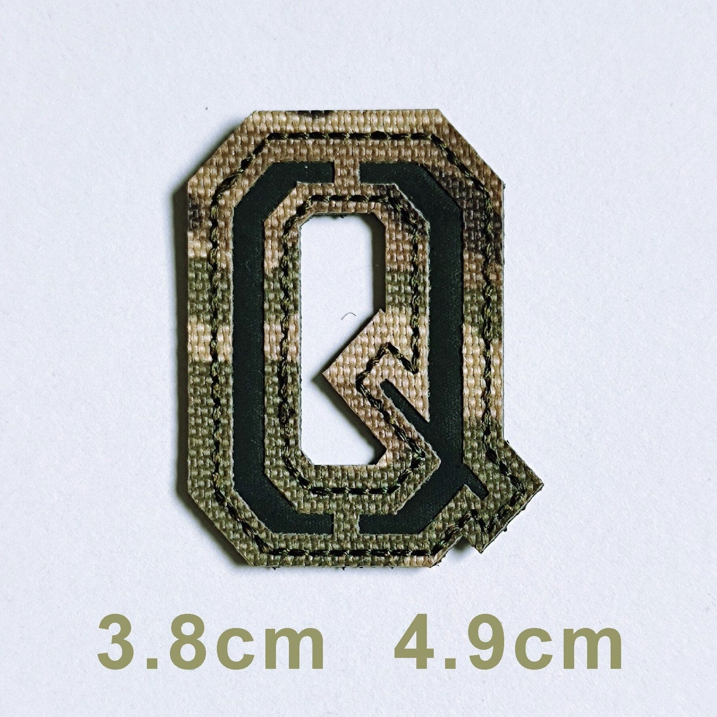 Patchs chiffres et lettres camo réfléchissant Q